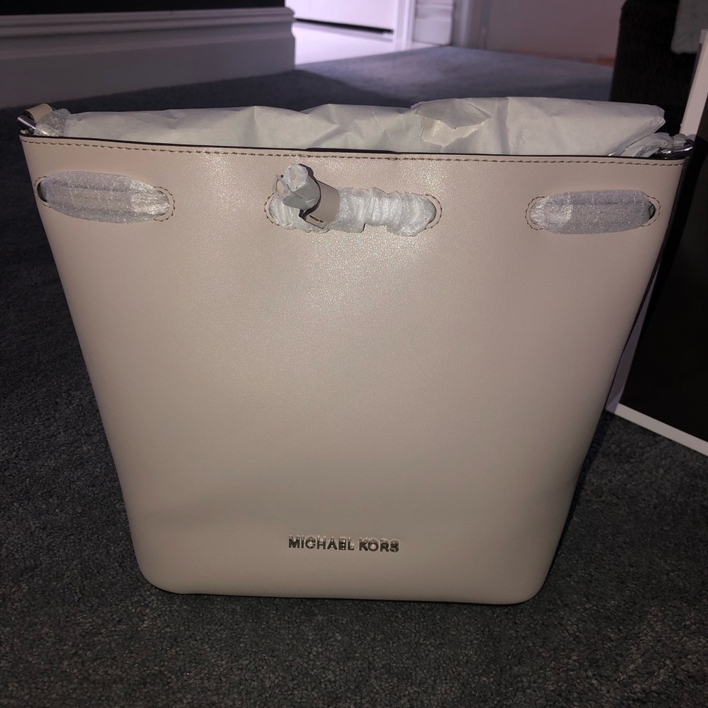 BRAND NEW Michael Kors bag